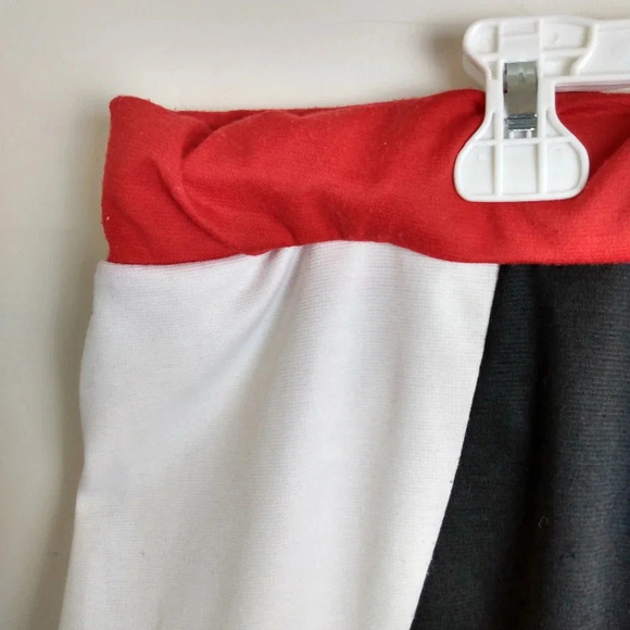 Women's Skirt Red Black White Two Sided Versatile Bottom Size 1X - Picture 4 of 5